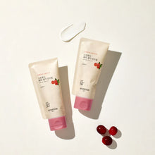 Load image into Gallery viewer, Berry Glowing Sun Cream SPF 50+ PA++++
