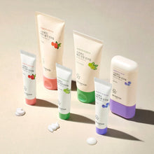 Load image into Gallery viewer, Berry moisturizing sun cream set SPF 50 PA++++